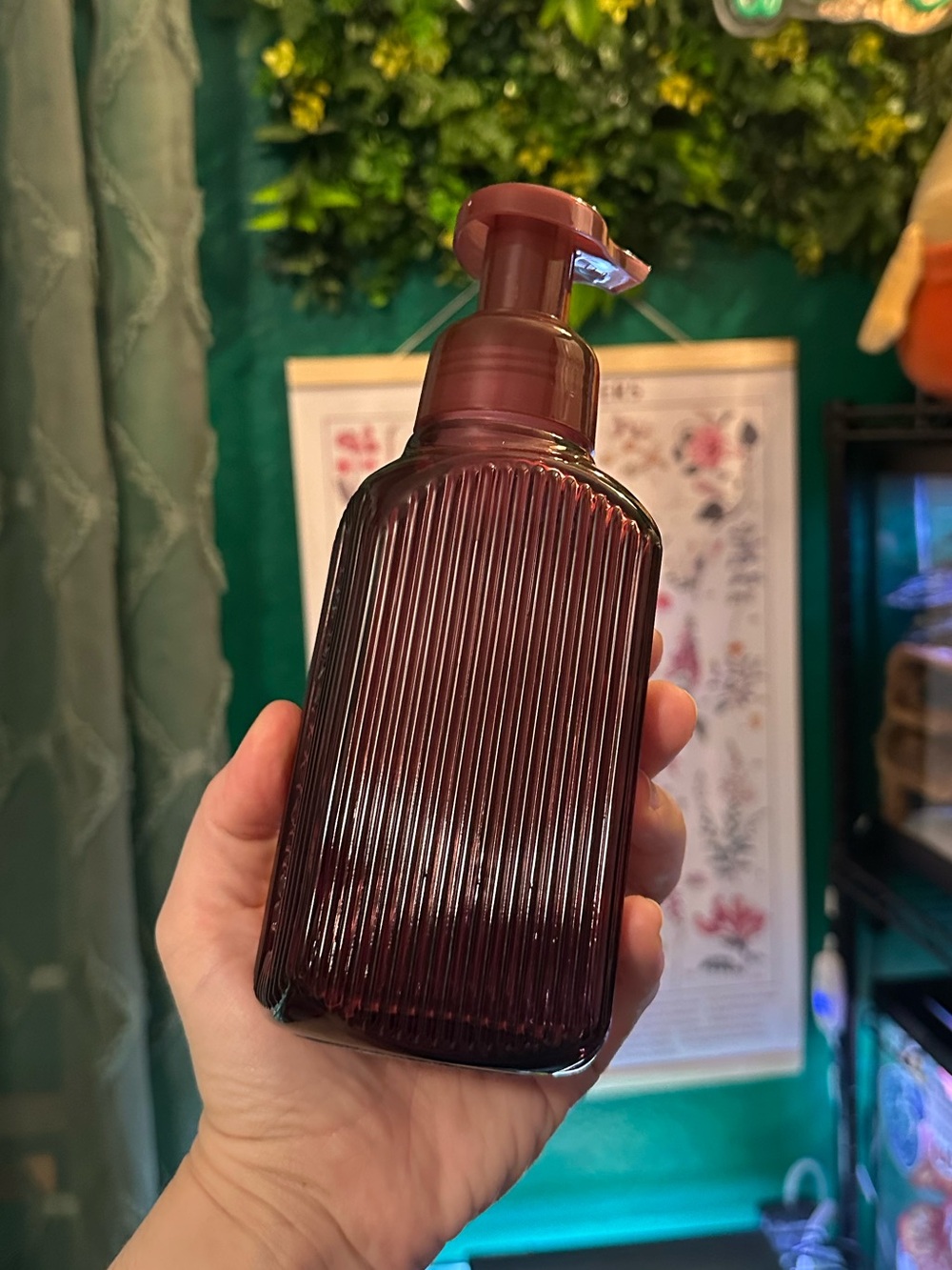 BBW Hand Soap Dispenser - Picture 3 of 6